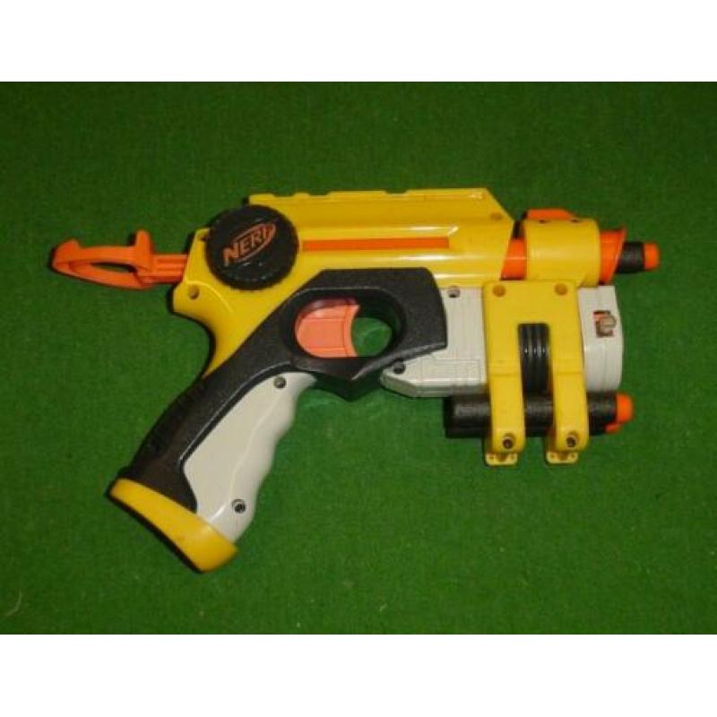 Nerf Pistool 2 met 3 nieuwe darts