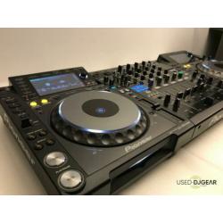 Pioneer CDJ-2000 Nexus (2x) & DJM-900 Nexus