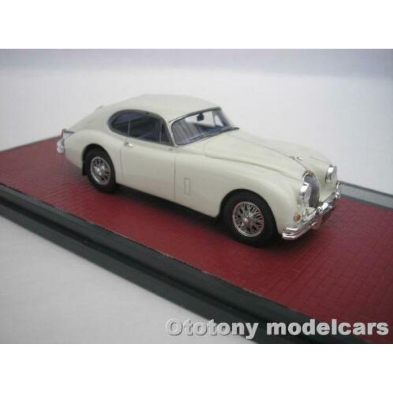 Jaguar XK150 S 3.8 Fastback by Hartin 1960 Wit 1/43 Matrix