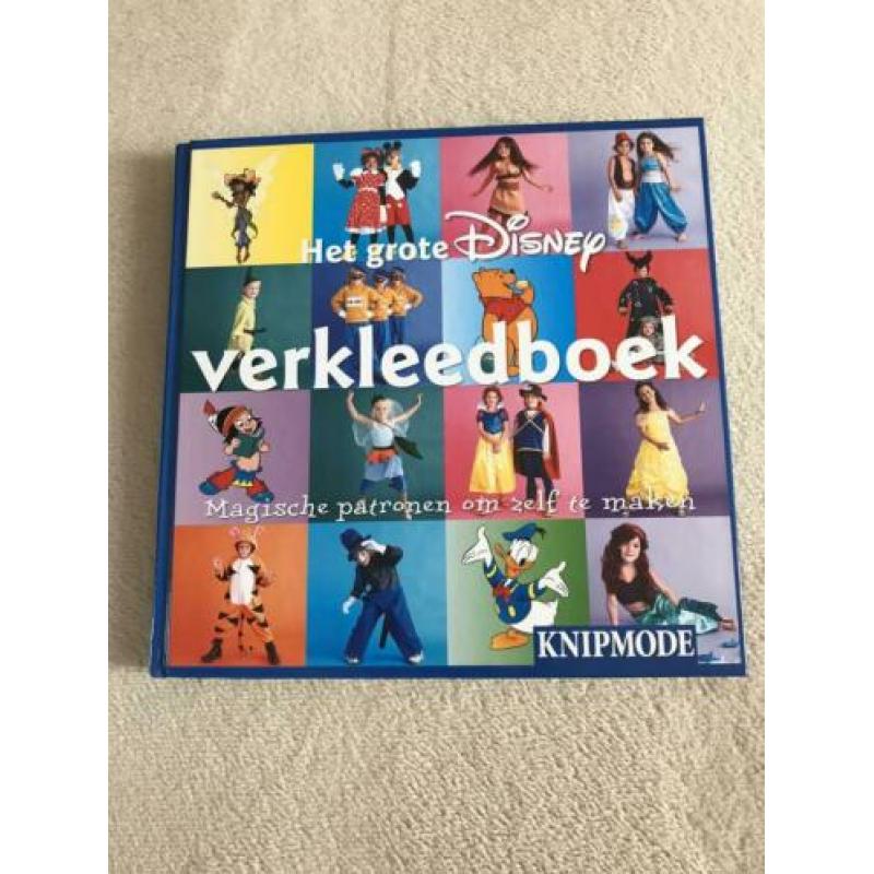 COLLECTORS ITEM! Het grote Disney Verkleedboek met Patronen.