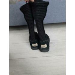 Zwarte UGGs gebreid maat 38