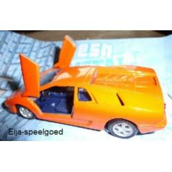 NIEUW 1:43 Lamborghini DIABLO modelauto ORANJE