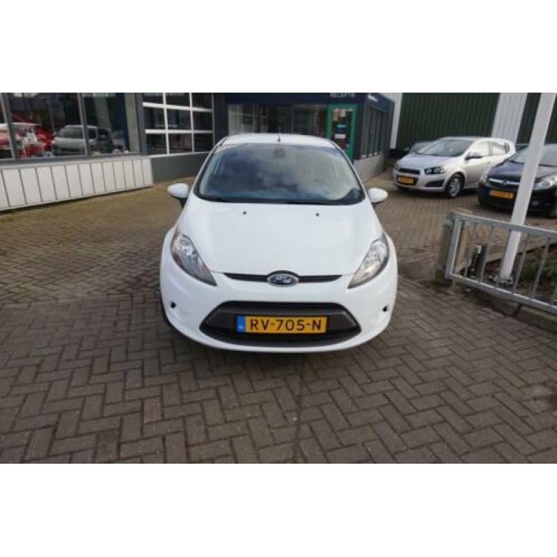 Ford Fiesta 1.25 Trend ,airco,wit. RIJKLAARPRIJS incl nw apk