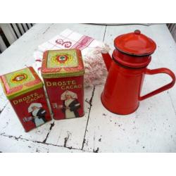 Rood emaille koffiepot met opzetfilter