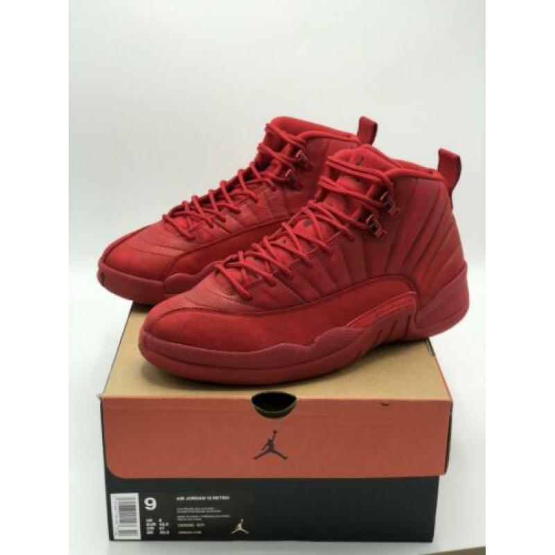 Jordan 12 (Gym-Red) 9 US / 42,5 EU