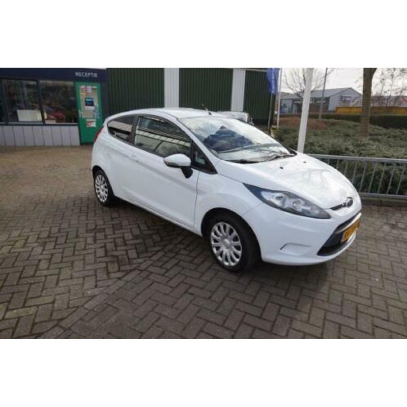 Ford Fiesta 1.25 Trend ,airco,wit. RIJKLAARPRIJS incl nw apk