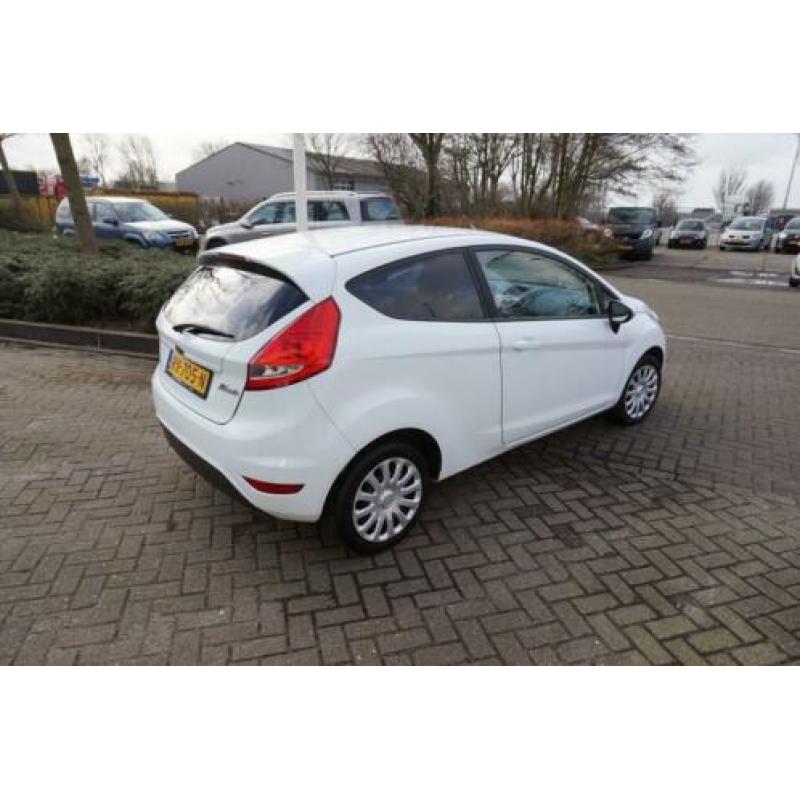 Ford Fiesta 1.25 Trend ,airco,wit. RIJKLAARPRIJS incl nw apk