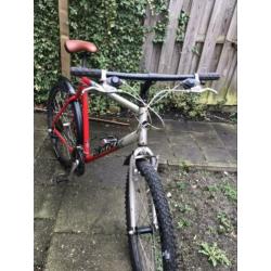 Giant mountainbikes/6inch en 21versnellingen