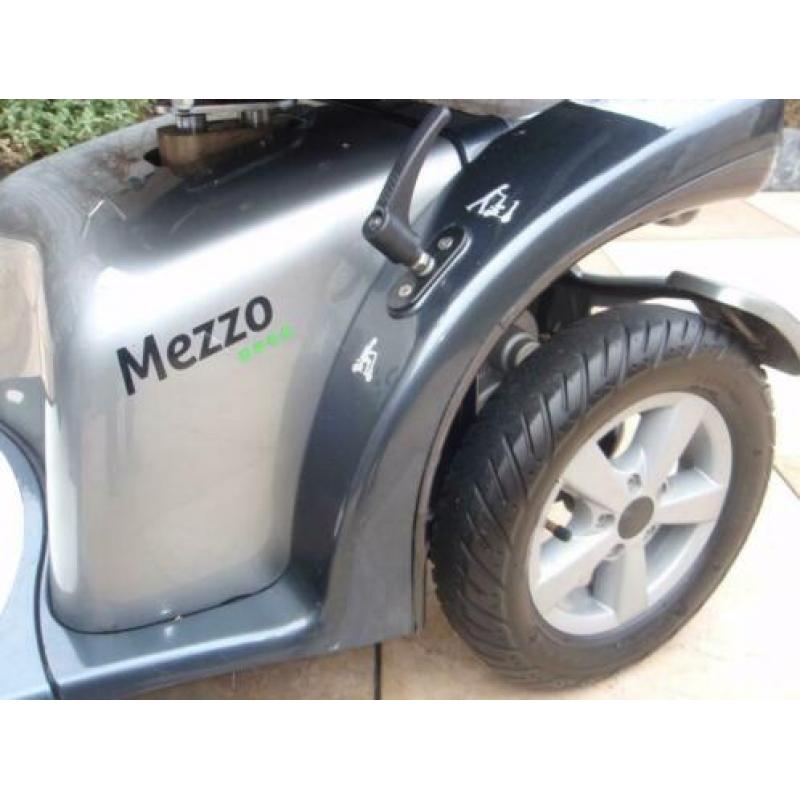 Z.g.a.n Mezzo 4wiel scootmobiel van Life & Mobility