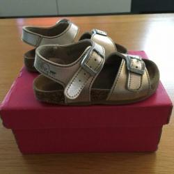 Kipling sandalen brons maat 22