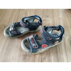 Geox sandalen maat 27