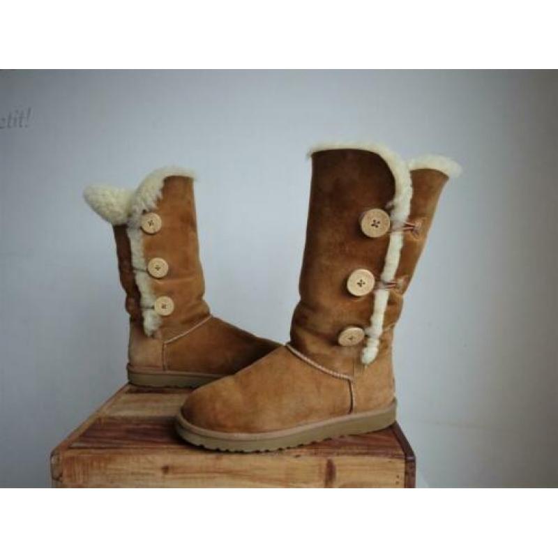 Ugg Bailey Button Triplet II ZGAN maat 39 laarzen Uggs Ugg's