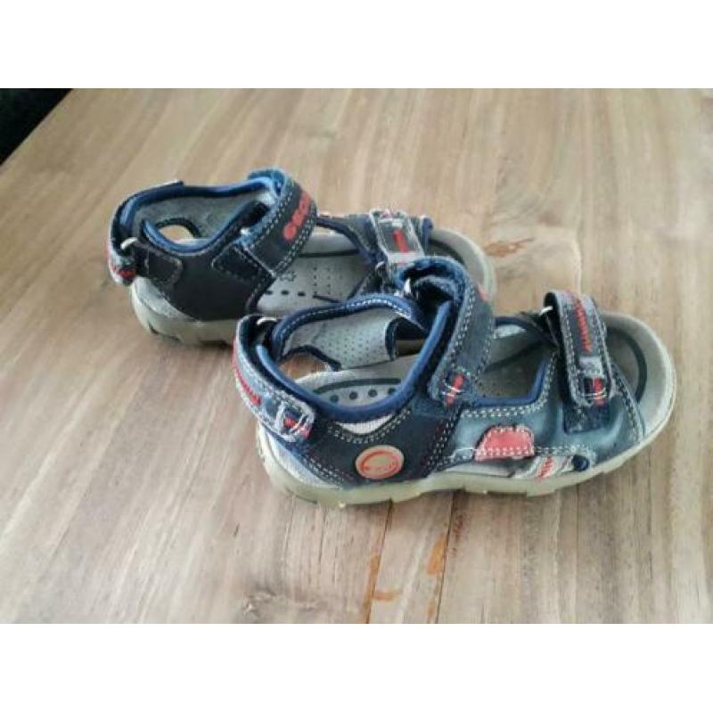 Geox sandalen maat 27