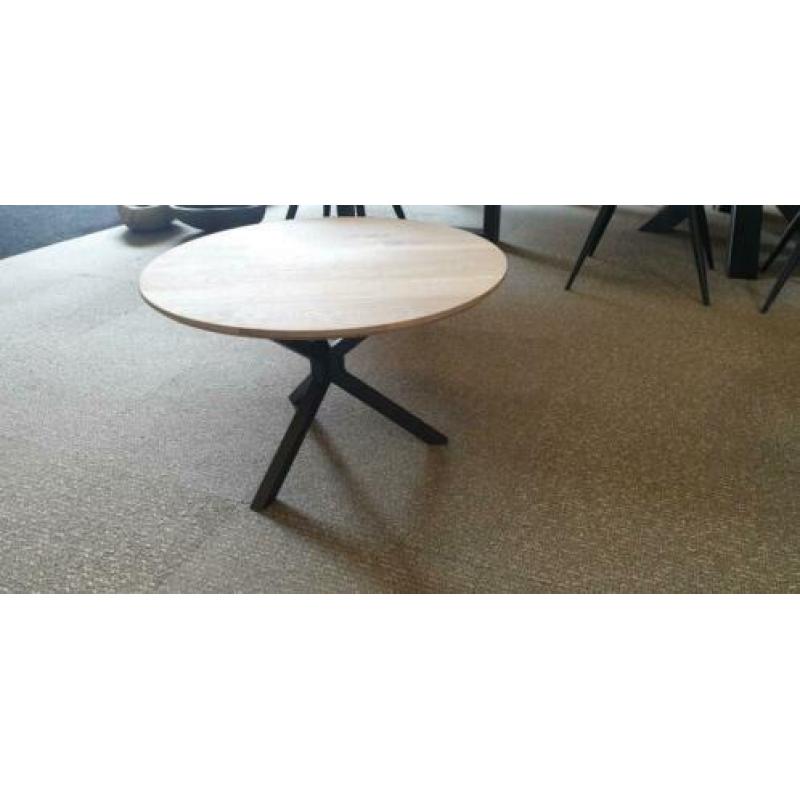 n639 nieuw ronde eiken salontafel 60/70 doorsnee