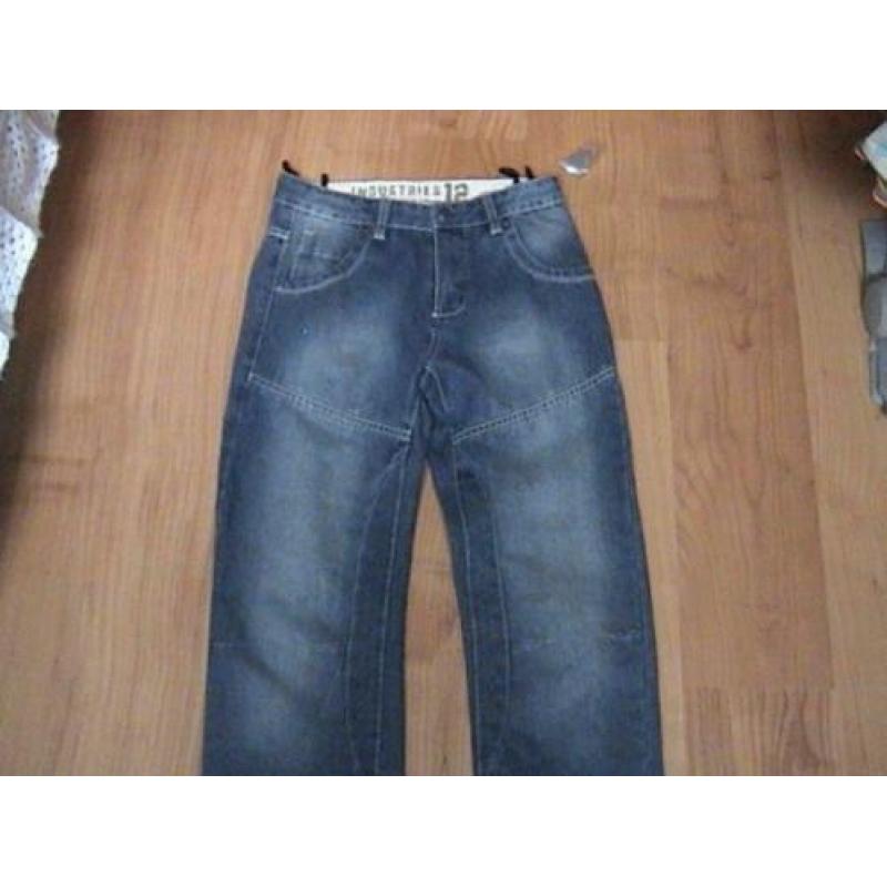 NIEUWE stoere blauwe spijkerbroek / jeans maat 152 jongen