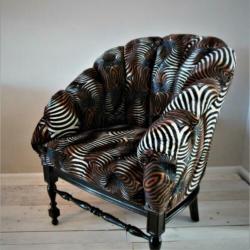 Unieke Antieke fauteuil in okapi animaldesign