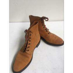 Crockett & Jones Engeland mt 39 (39.5) topstaat 500,-