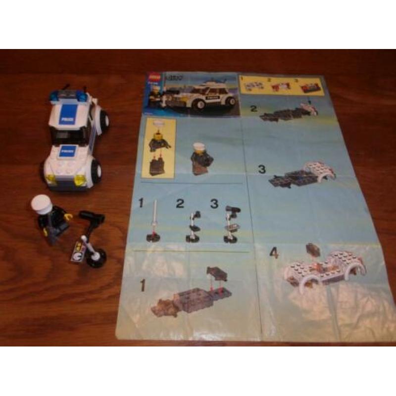 Lego Town 7236-2 Police Car , Blue Logo uit 2008 (2)