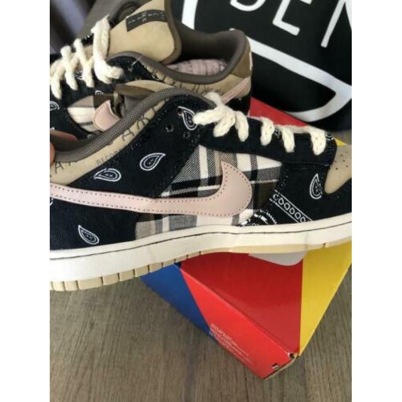 Travis scott Dunk low size 10