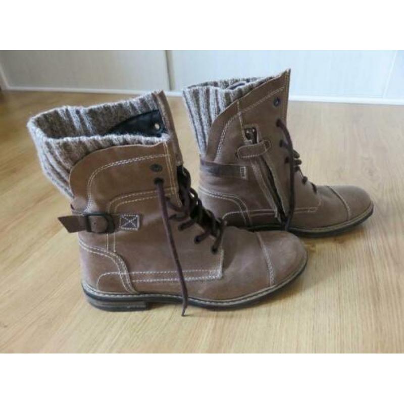 Stoere lederen bruine veterschoen met rits Piedro mt 39