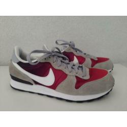 Nike sneakers INTERNATIONALIST (GS)maat 38 paars donkerroze