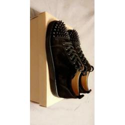 Christian Louboutin Low Zwart Suède