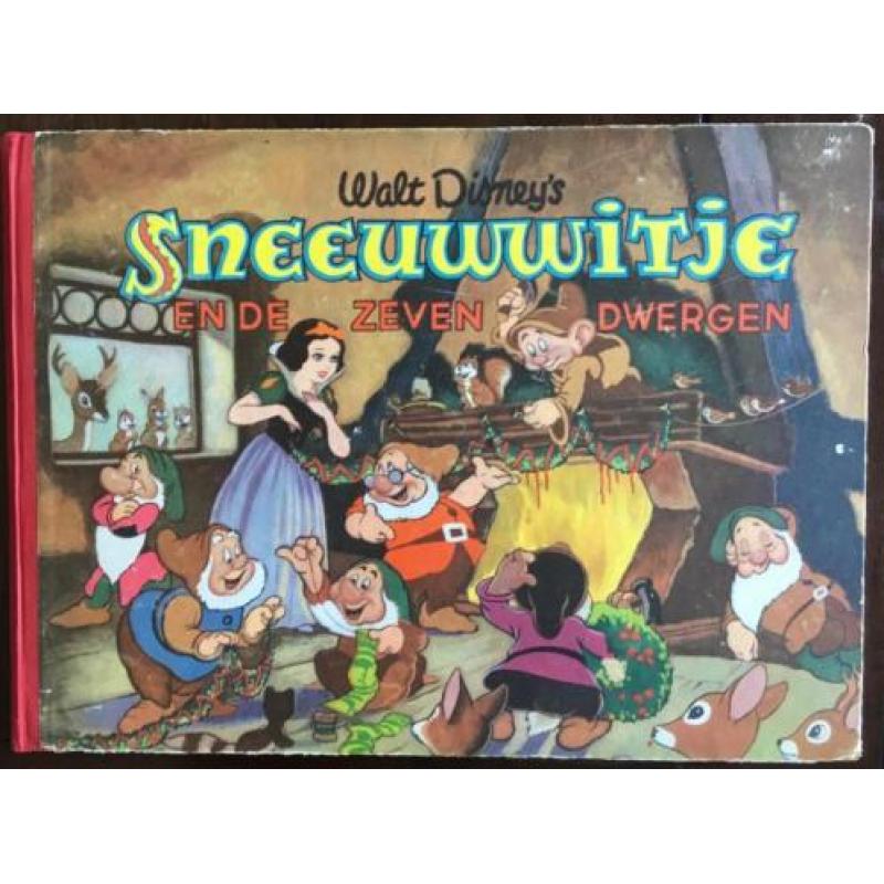 4 Walt Disneys boeken compleet met Margriet plaatjes ca.1952